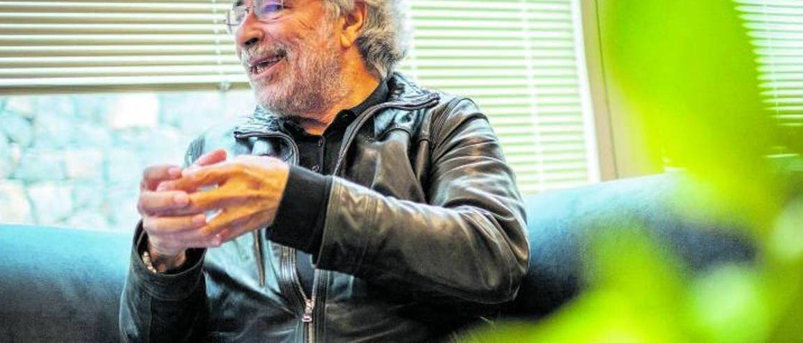 donde dice que el que pone la mano en el arado